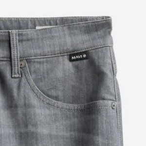 Zach Straight Fit Williamsburg Stretch Jeans